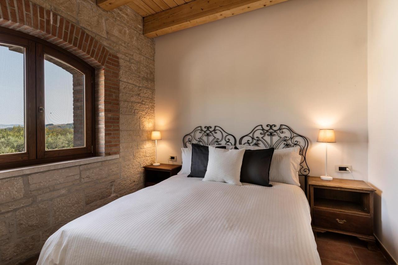 Borgo Olivo Apartment ปิเอเตรลชินา ภายนอก รูปภาพ